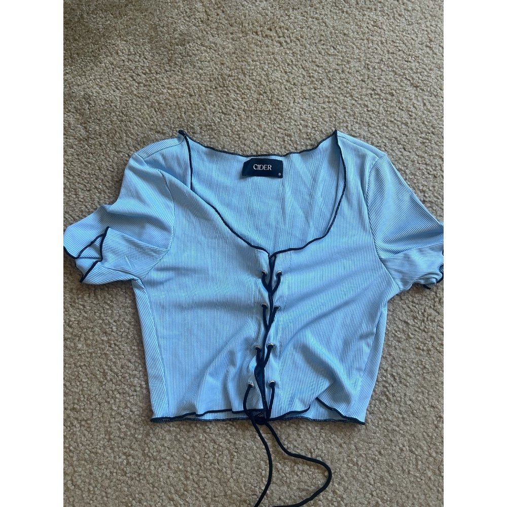 Crop Top And Short Pant Bundle Size S - image 2